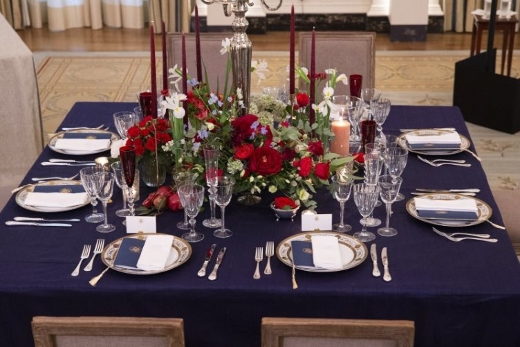 Омари и зеленчуци от градината на Белия дом ще присъстват на вечерята в чест на Макрон